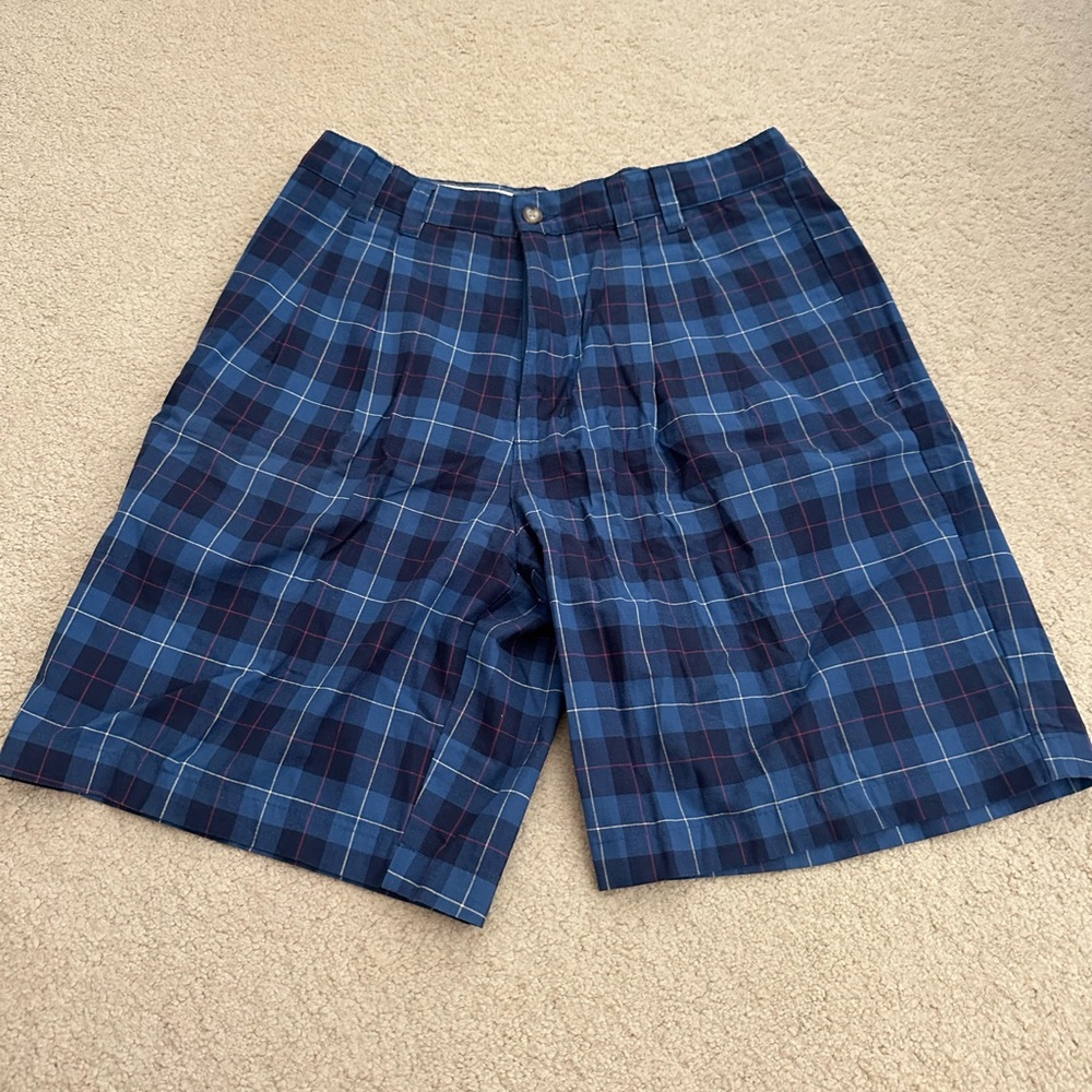 Geoffrey Beene Men’s Plaid Shorts